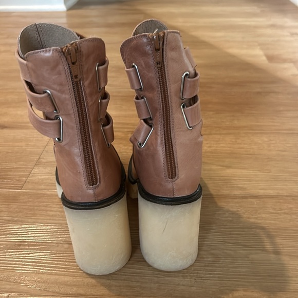NEW Free People Boot 8.5 - Picture 3 of 4